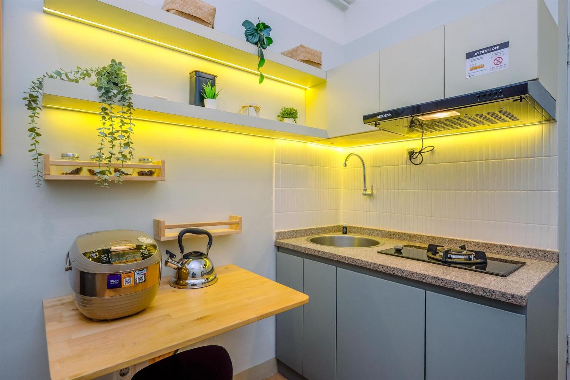 Great Choice And Cozy 2br At Pramuka By Travelio *